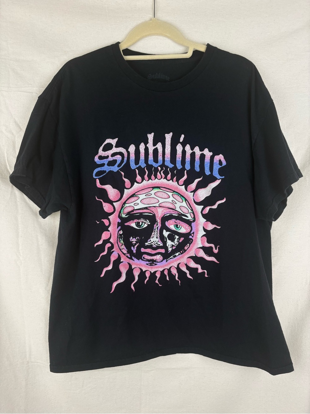 Sun Graphic Short Sleeve Tee - Black/Pink